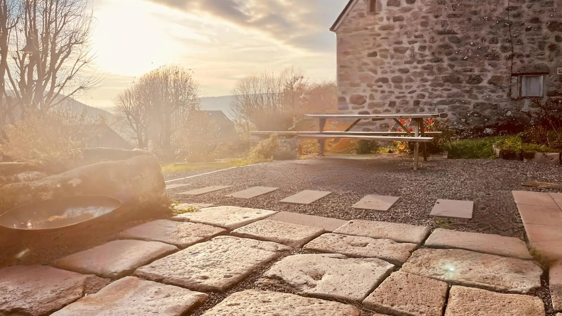Holiday home Maison Authentique Au Coeur Des Montagnes, 8Pers Thiezac