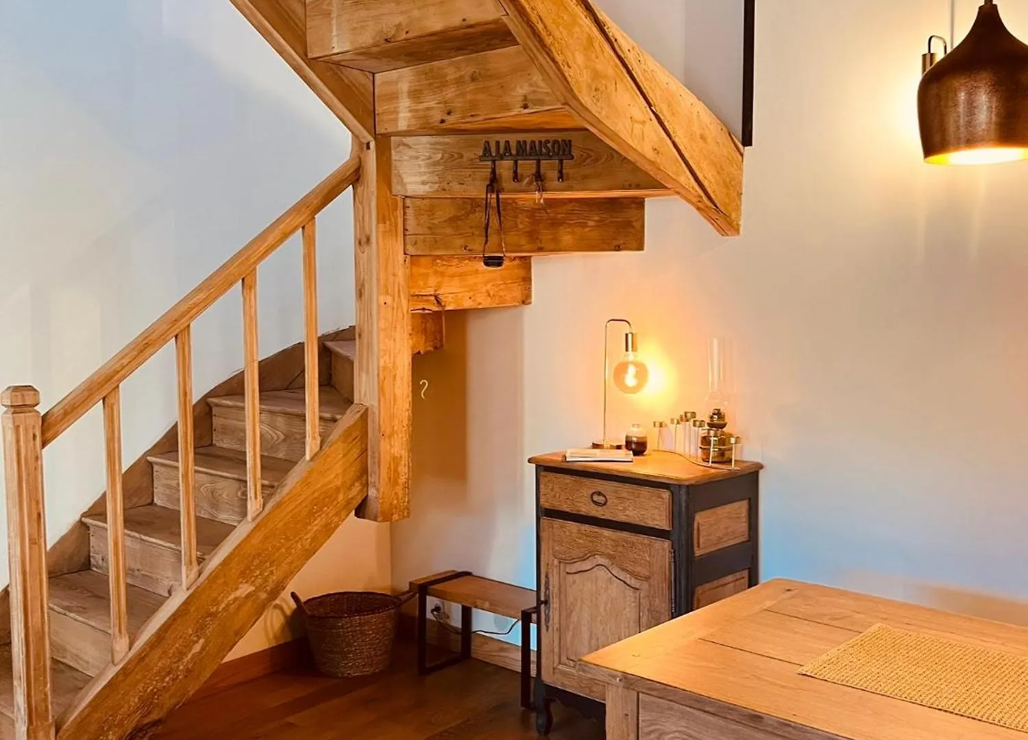 Holiday home Maison Authentique Au Coeur Des Montagnes, 8Pers Thiezac