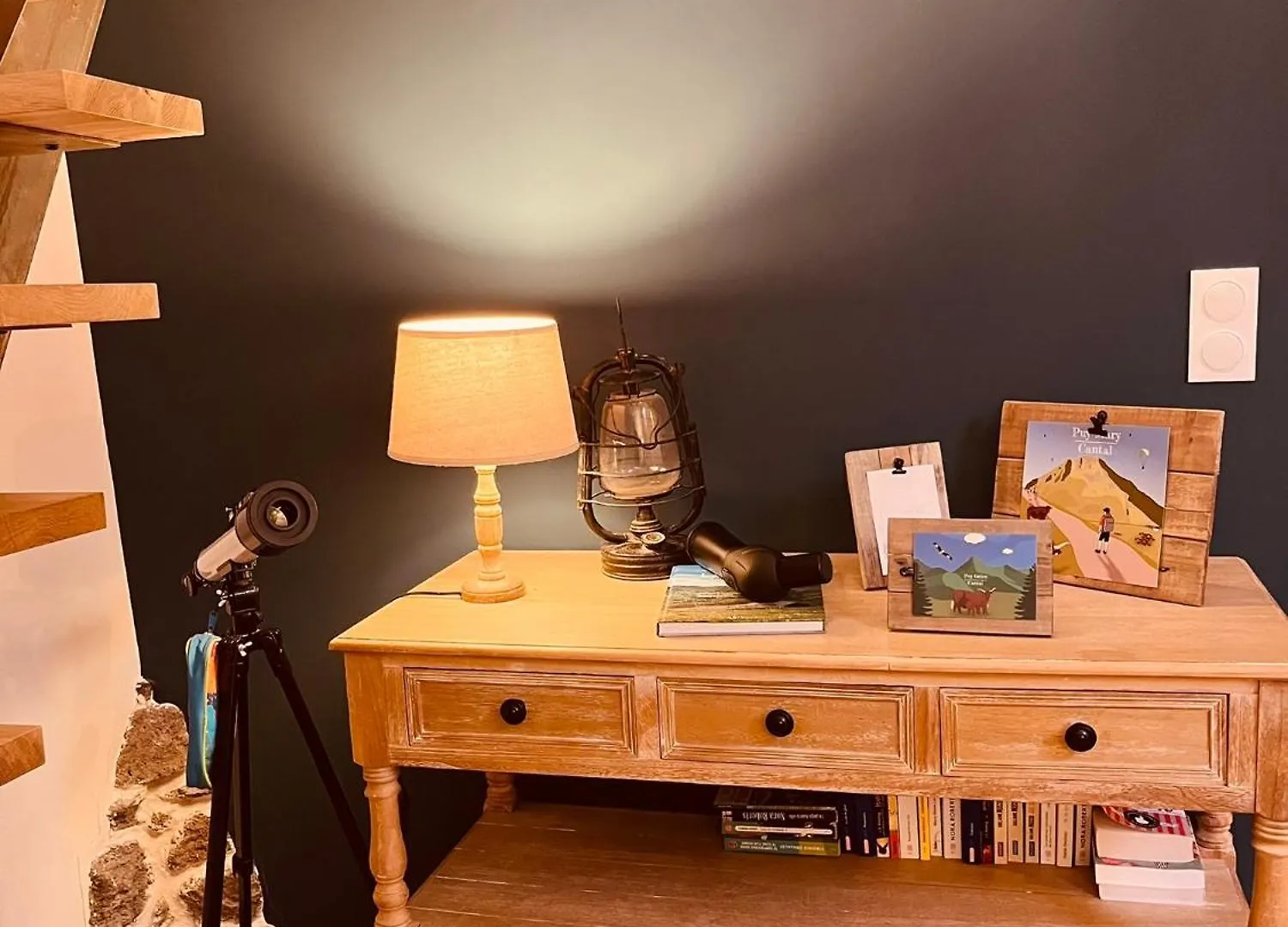 Maison Authentique Au Coeur Des Montagnes, 8Pers Thiezac Holiday home