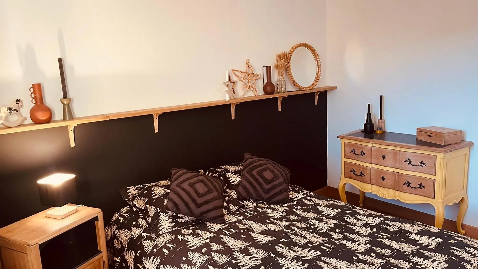 Holiday home Maison Authentique Au Coeur Des Montagnes, 8Pers Thiezac