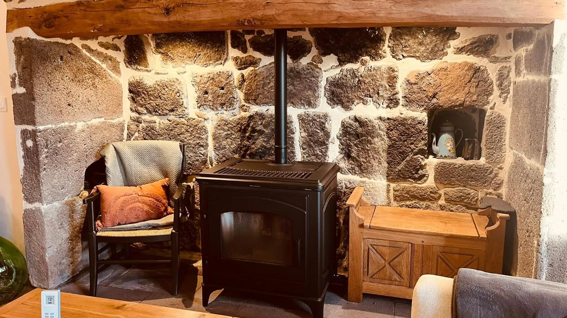 Maison Authentique Au Coeur Des Montagnes, 8Pers Thiezac 0*,  France